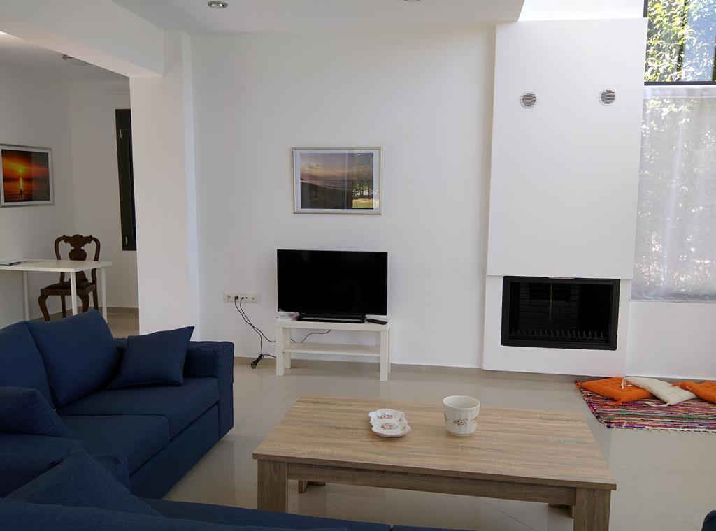 Sunny Sani Luxury Villas Cameră foto